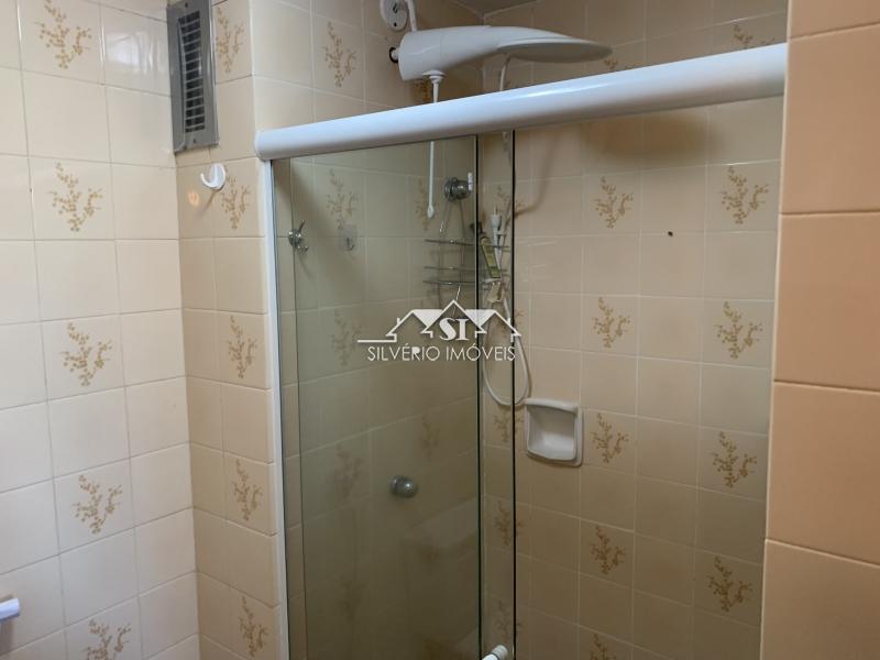 Apartamento à venda com 2 quartos, 80m² - Foto 27