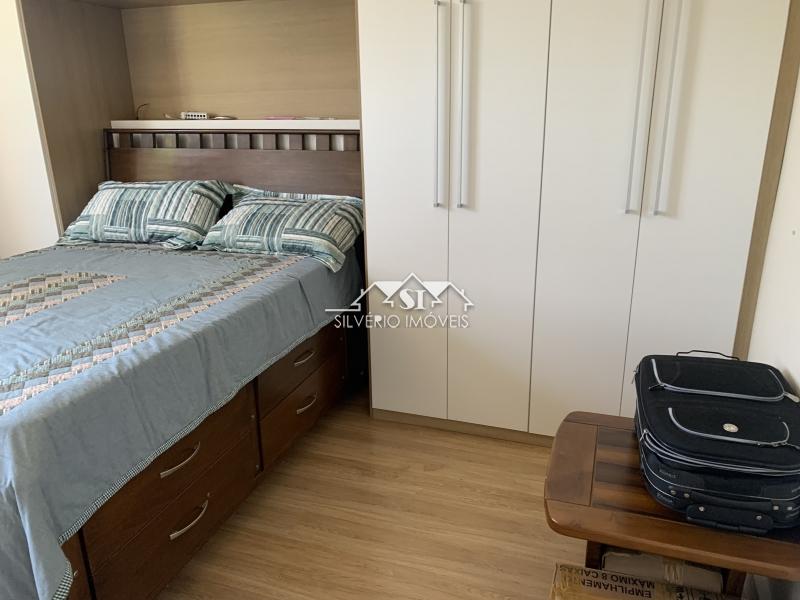 Apartamento à venda com 2 quartos, 80m² - Foto 33