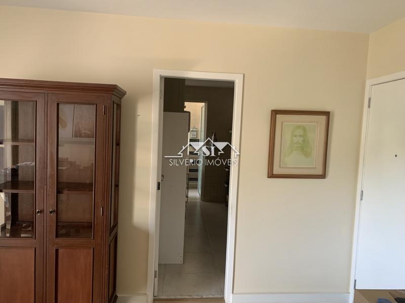 Apartamento à venda com 2 quartos, 80m² - Foto 36