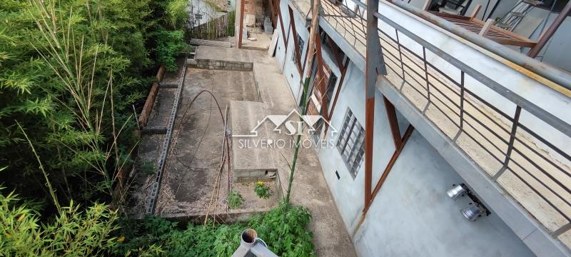 Casa à venda com 4 quartos, 280m² - Foto 5