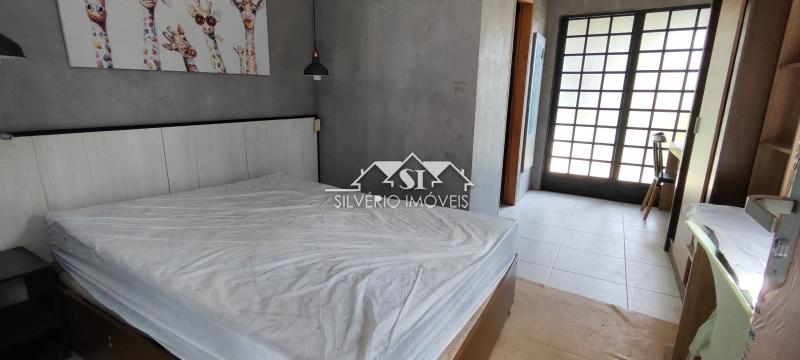 Casa à venda com 4 quartos, 280m² - Foto 14