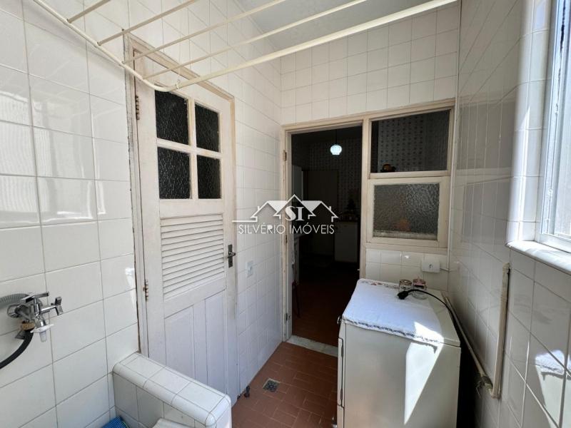 Apartamento à venda com 2 quartos, 70m² - Foto 11