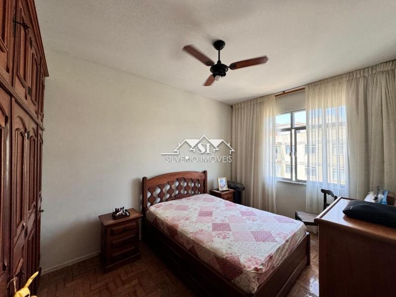 Apartamento à venda com 2 quartos, 70m² - Foto 18