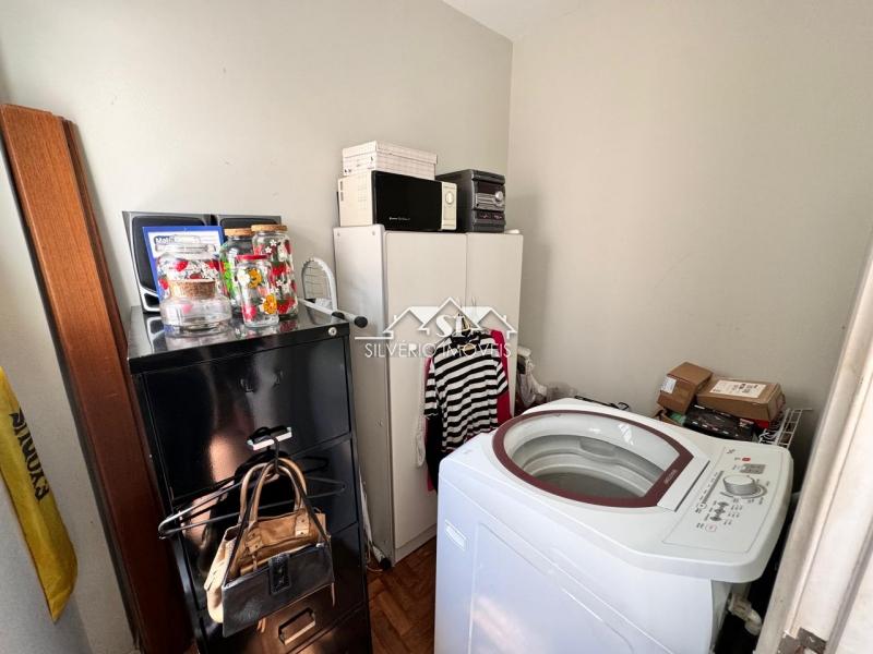 Apartamento à venda com 2 quartos, 70m² - Foto 30