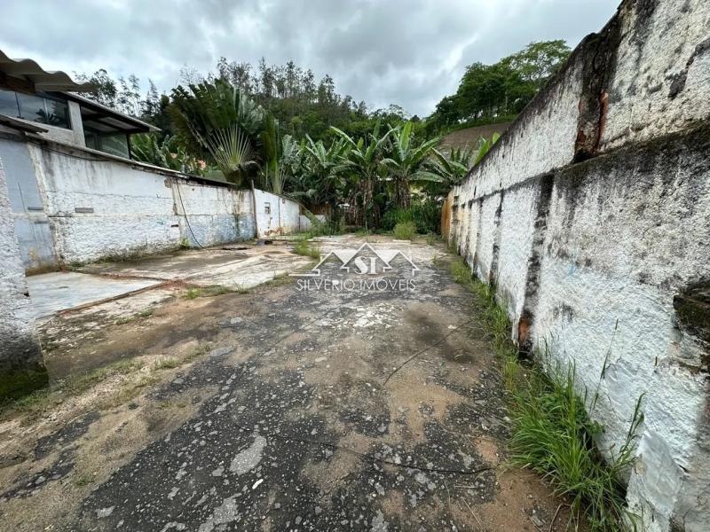 Terreno à venda e aluguel, 360m² - Foto 2