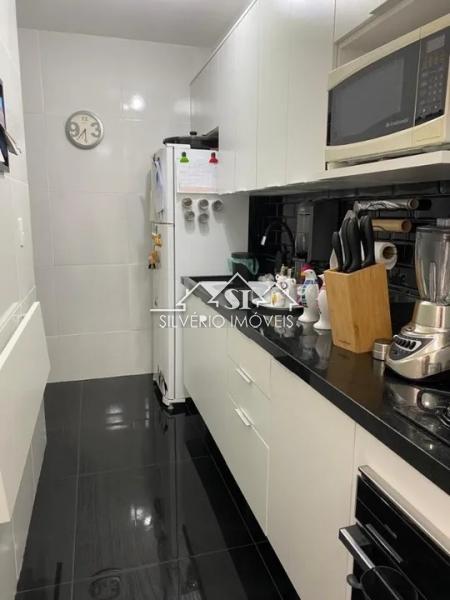 Apartamento à venda com 2 quartos, 57m² - Foto 4