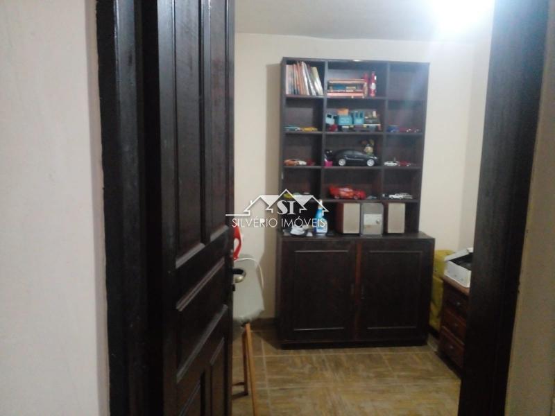 Casa à venda com 3 quartos, 100m² - Foto 8
