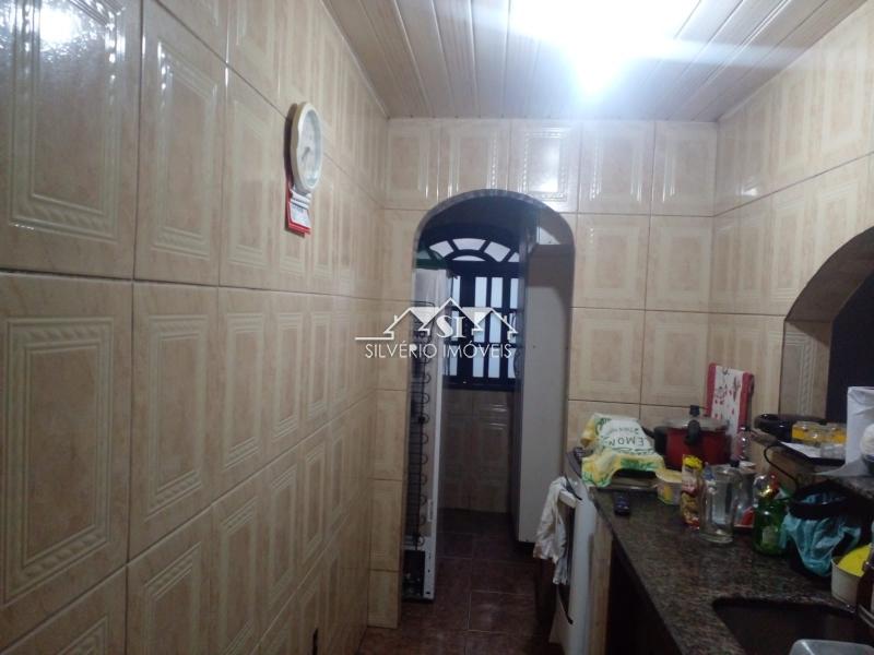 Casa à venda com 3 quartos, 100m² - Foto 9