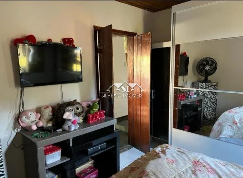 Casa à venda com 4 quartos, 243m² - Foto 5