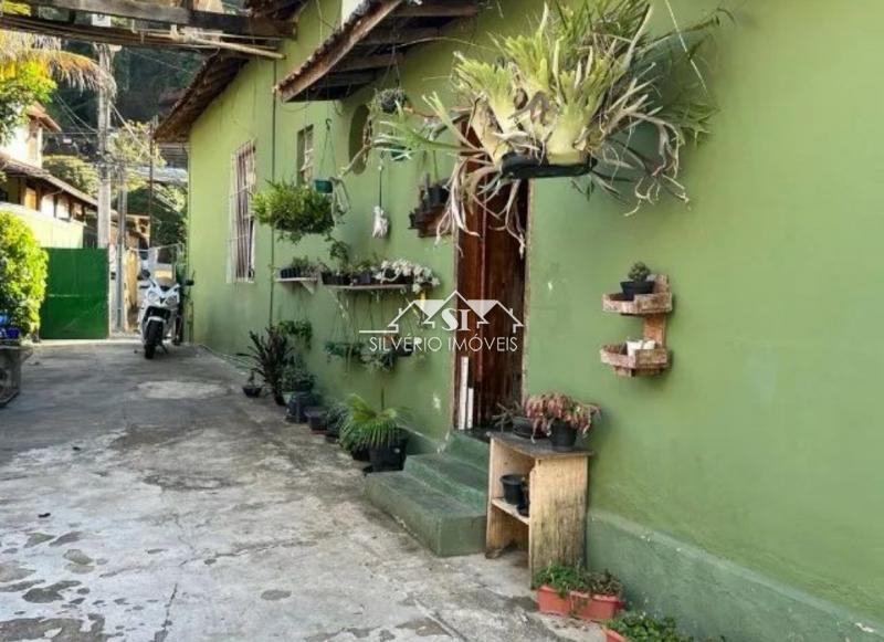 Casa à venda com 4 quartos, 243m² - Foto 6