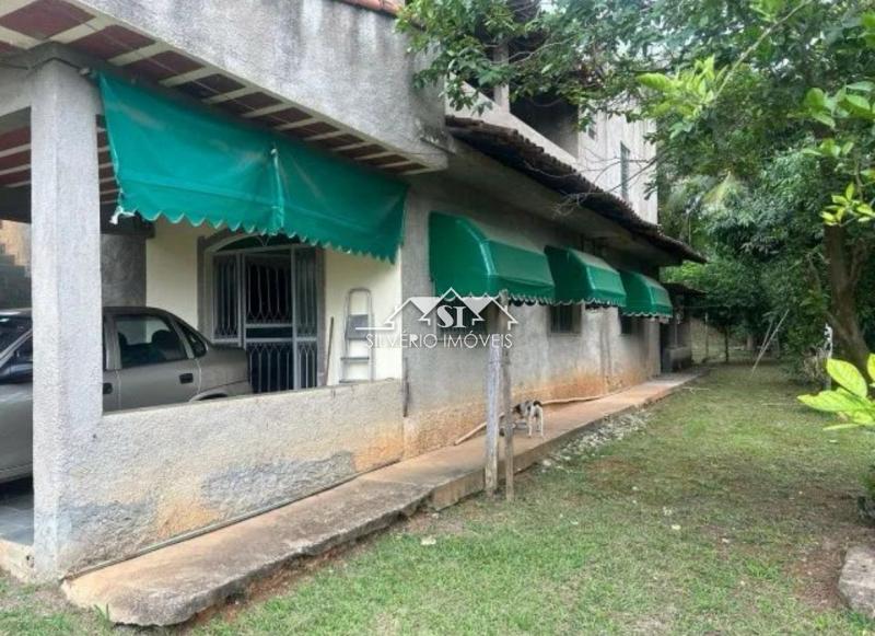 Casa à venda com 3 quartos, 250m² - Foto 2