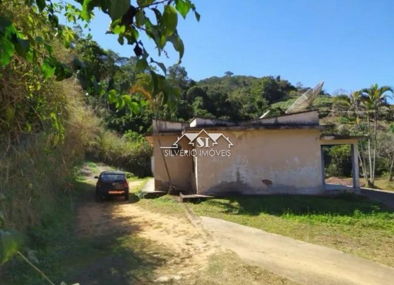 Sítio à venda com 3 quartos, 653m² - Foto 10