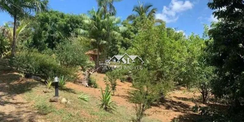 Chácara à venda com 3 quartos, 265m² - Foto 2