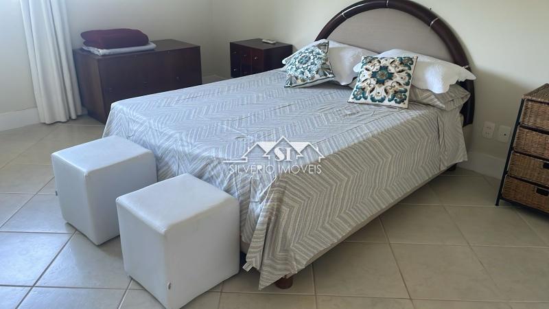 Casa para alugar com 5 quartos, 300m² - Foto 19