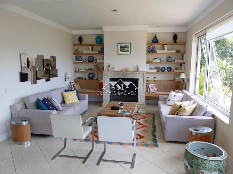 Casa para alugar com 5 quartos, 300m² - Foto 10