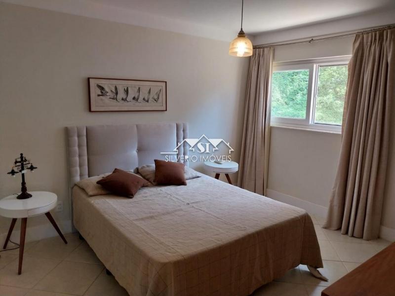 Casa para alugar com 5 quartos, 300m² - Foto 30