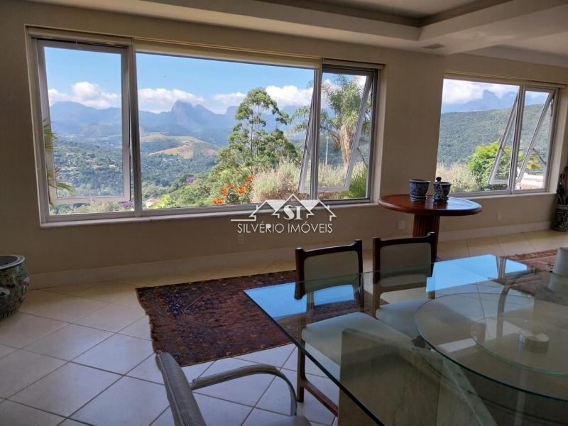 Casa para alugar com 5 quartos, 300m² - Foto 13