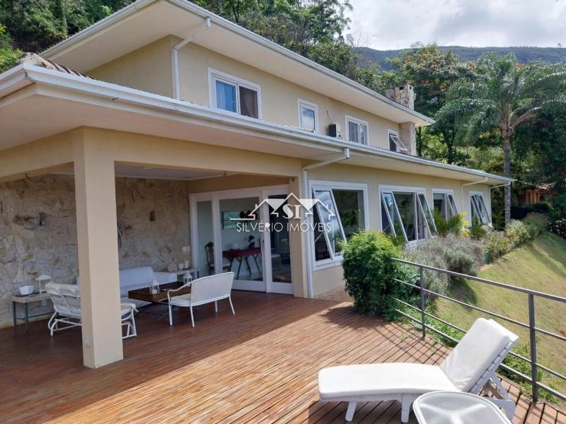 Casa para alugar com 5 quartos, 300m² - Foto 2