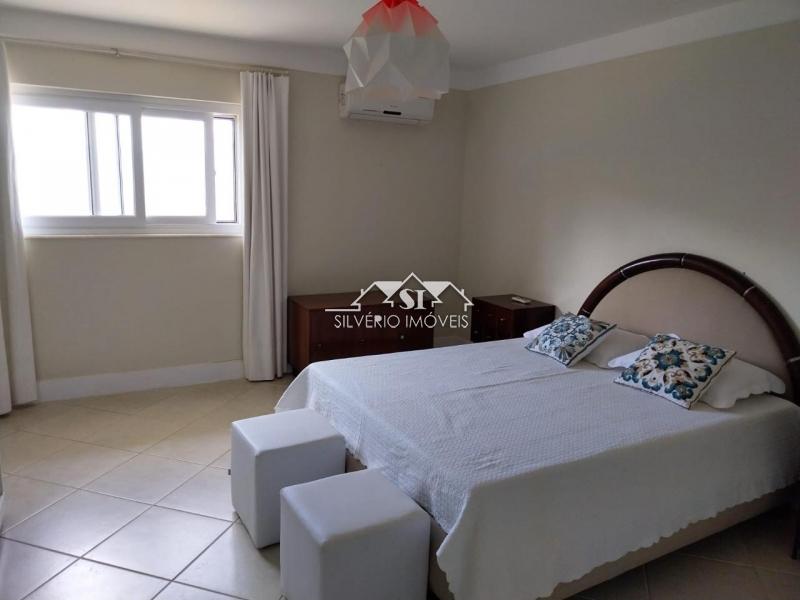 Casa para alugar com 5 quartos, 300m² - Foto 24