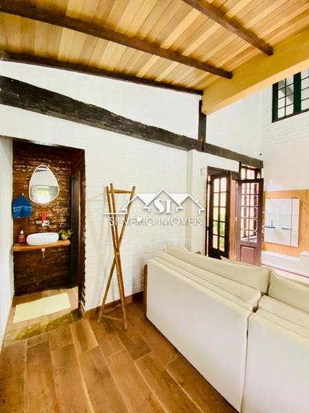 Casa à venda com 5 quartos, 258m² - Foto 2
