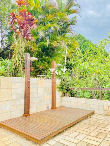 Casa à venda com 5 quartos, 258m² - Foto 11