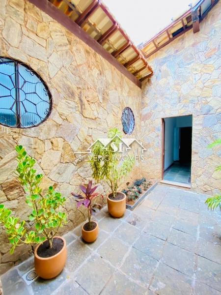 Casa à venda com 5 quartos, 258m² - Foto 15
