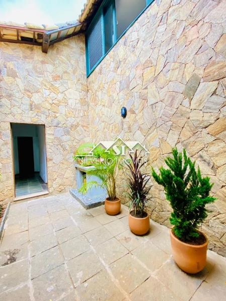 Casa à venda com 5 quartos, 258m² - Foto 31