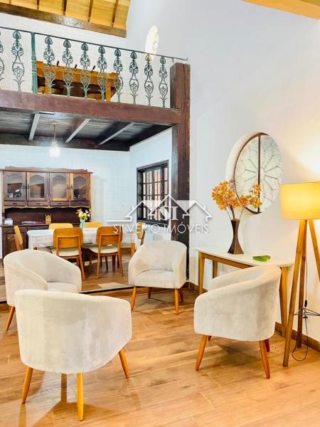 Casa à venda com 5 quartos, 258m² - Foto 8
