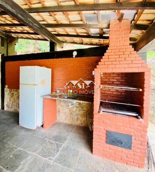 Casa à venda com 5 quartos, 258m² - Foto 37
