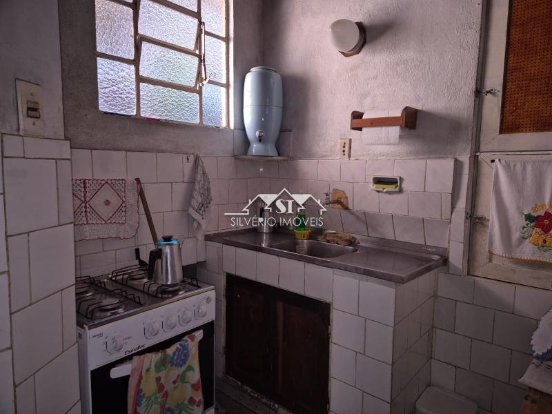 Casa à venda com 2 quartos, 60m² - Foto 19