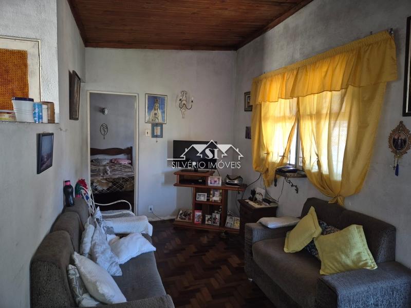 Casa à venda com 2 quartos, 60m² - Foto 25