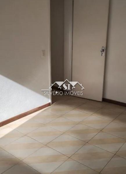 Apartamento à venda com 2 quartos, 68m² - Foto 2