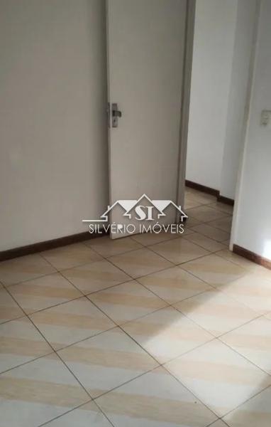 Apartamento à venda com 2 quartos, 68m² - Foto 4