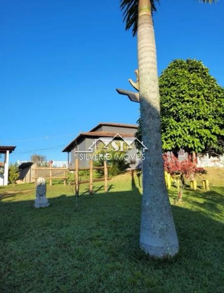 Chácara à venda com 3 quartos, 1080m² - Foto 3