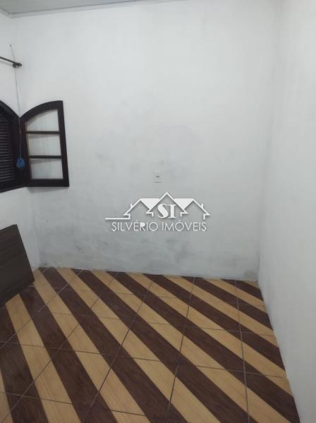 Casa à venda com 3 quartos, 70m² - Foto 6