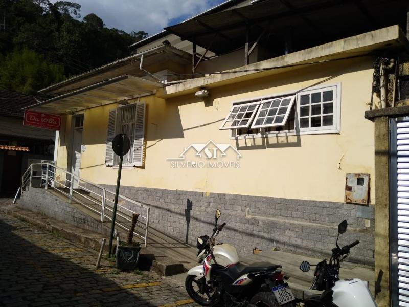 Casa à venda e aluguel com 2 quartos, 140m² - Foto 4