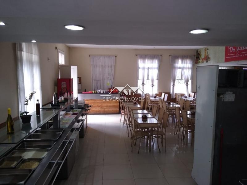 Casa à venda e aluguel com 2 quartos, 140m² - Foto 9