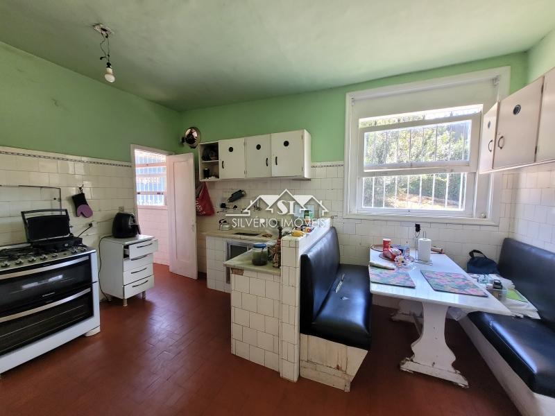 Casa à venda com 7 quartos, 700m² - Foto 15