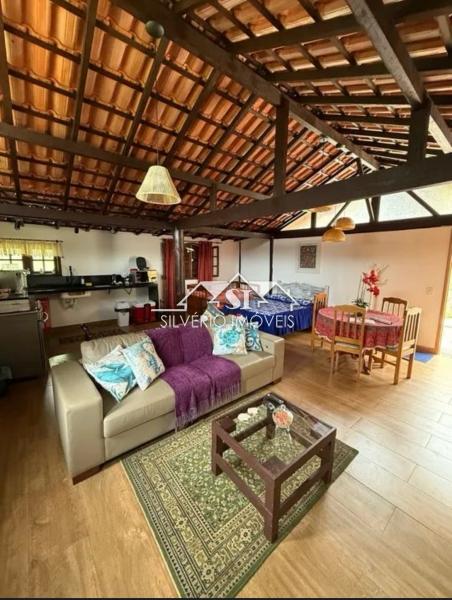 Casa para alugar com 2 quartos, 80m² - Foto 1