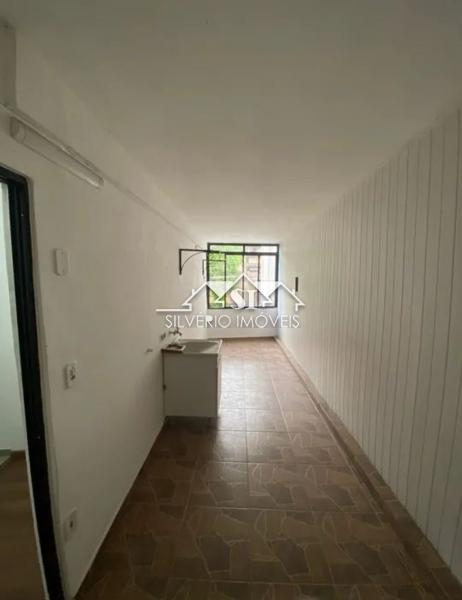 Apartamento à venda com 2 quartos, 65m² - Foto 2
