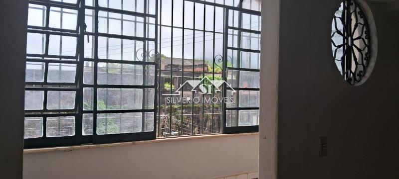 Casa para alugar com 2 quartos, 90m² - Foto 11