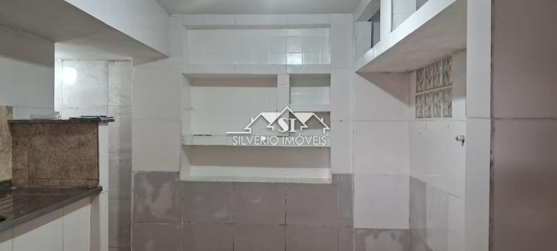 Casa para alugar com 2 quartos, 90m² - Foto 13