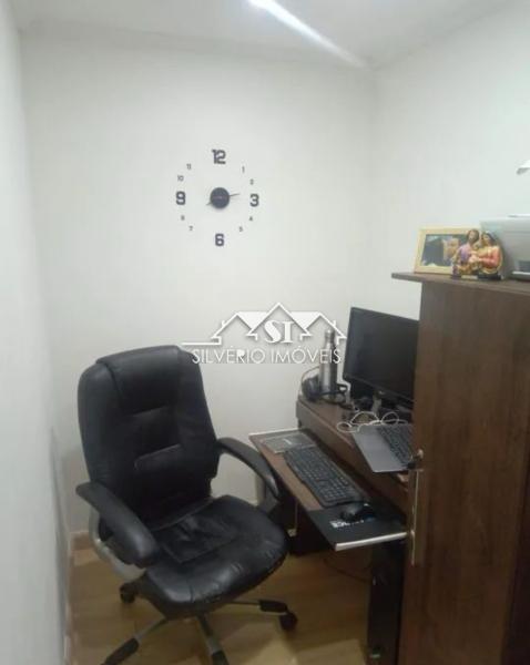 Casa à venda com 2 quartos, 75m² - Foto 8