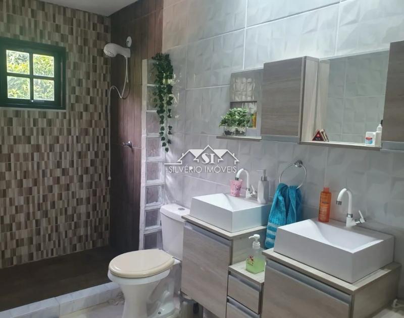 Casa à venda com 2 quartos, 75m² - Foto 9