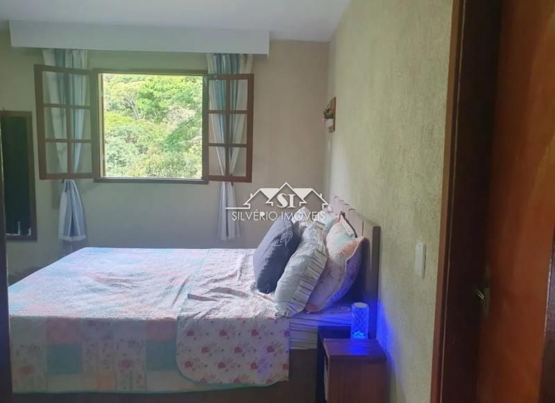 Casa à venda com 2 quartos, 75m² - Foto 13