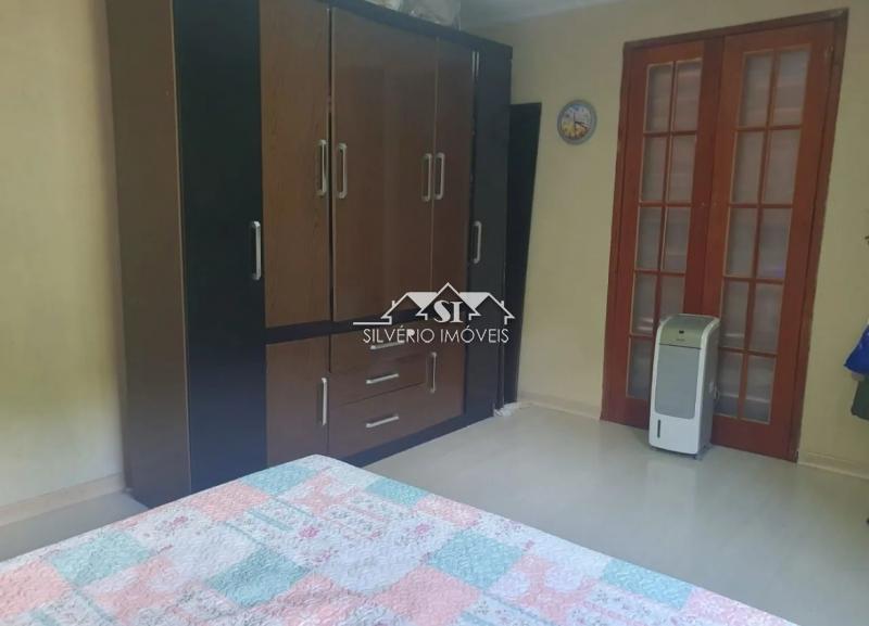 Casa à venda com 2 quartos, 75m² - Foto 5