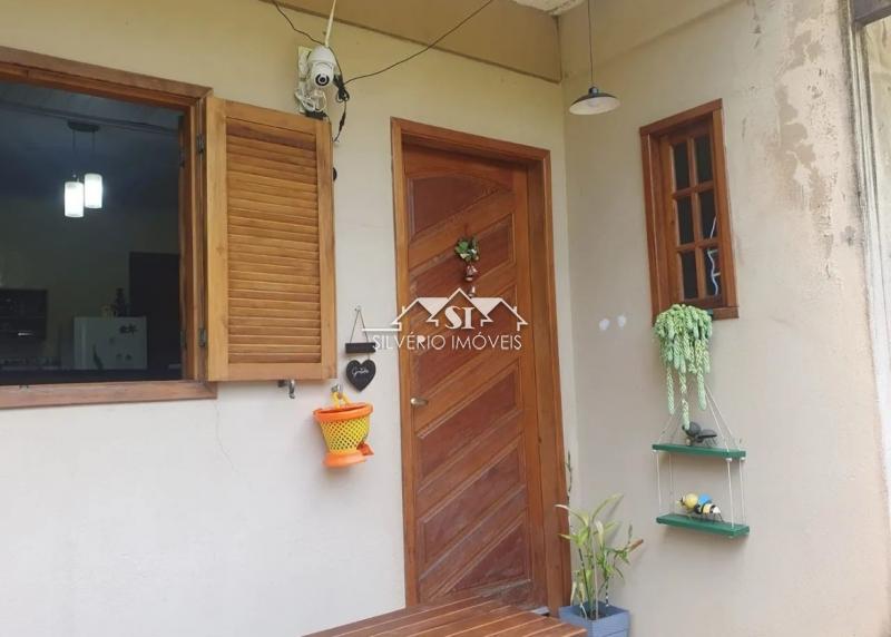Casa à venda com 2 quartos, 75m² - Foto 18