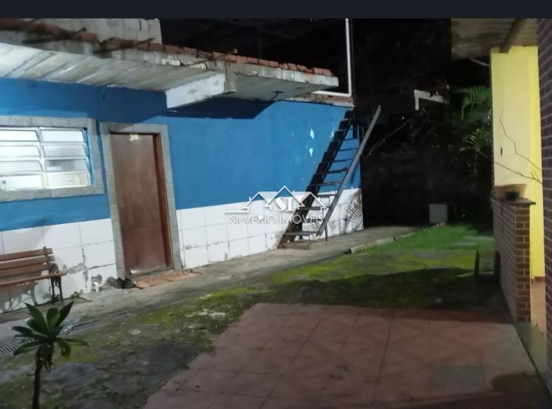 Casa à venda com 2 quartos, 76m² - Foto 2