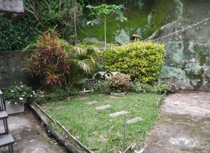 Casa à venda com 2 quartos, 76m² - Foto 17