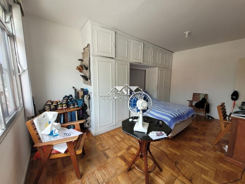 Casa à venda com 2 quartos, 90m² - Foto 8